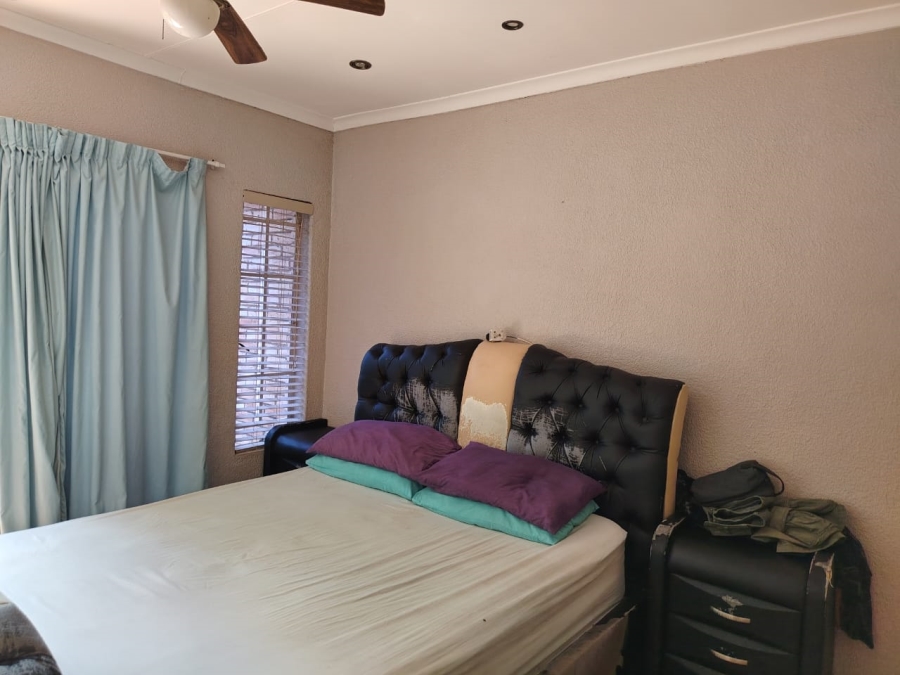 3 Bedroom Property for Sale in Safari Gardens North West